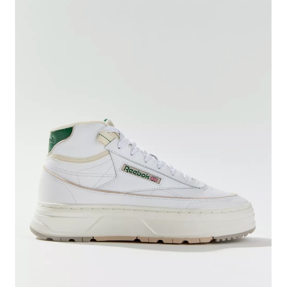 Women’s size 7.5 Reebok Club C Double Geo Platform Sneakers!